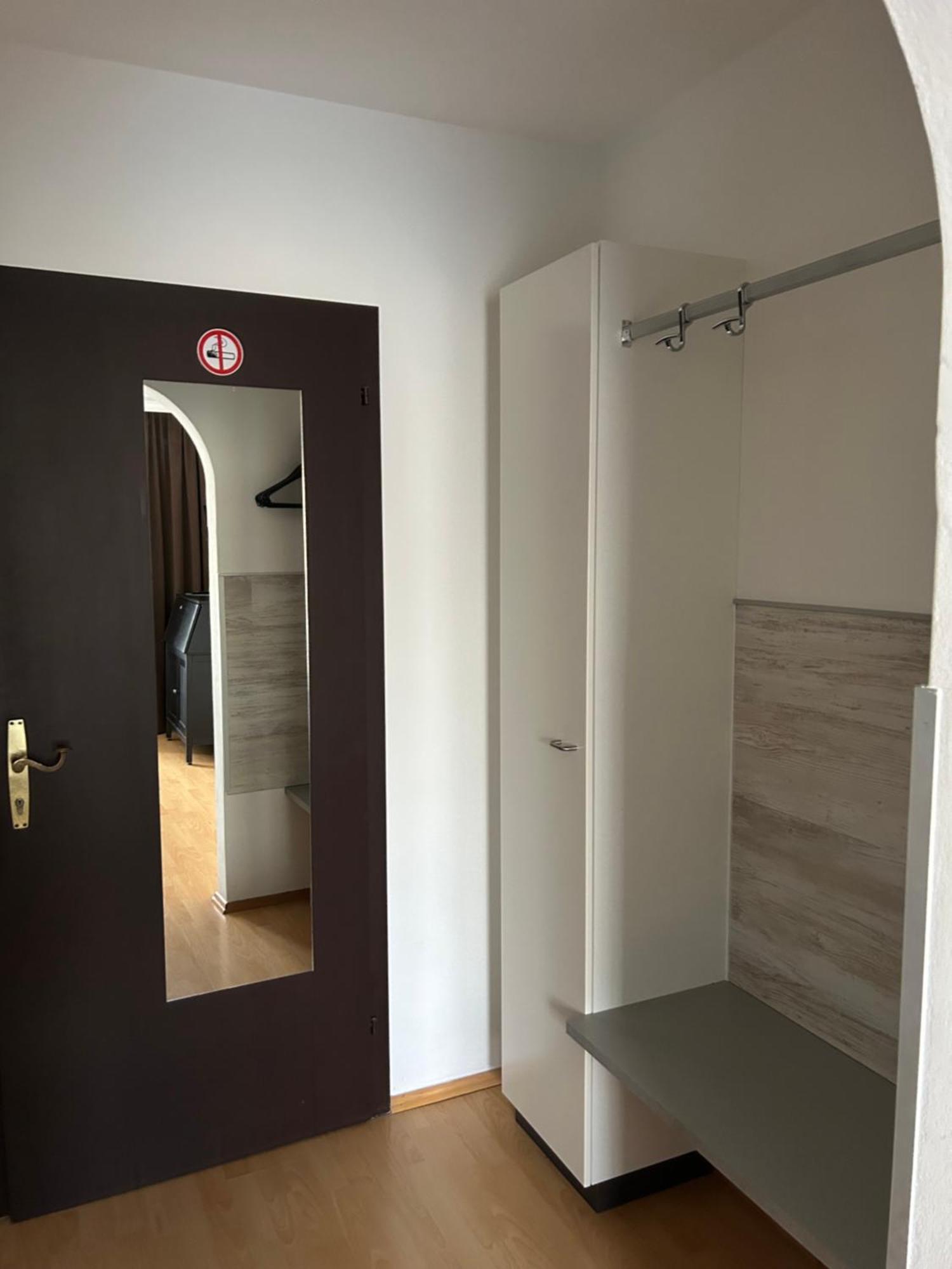 Hotel Berg Seekirchen am Wallersee Ngoại thất bức ảnh