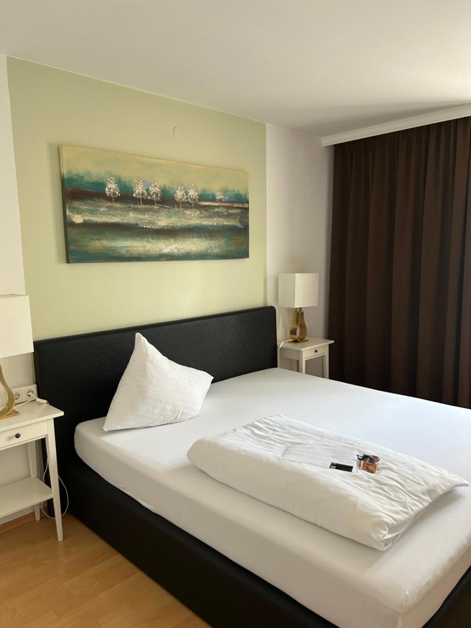 Hotel Berg Seekirchen am Wallersee Ngoại thất bức ảnh